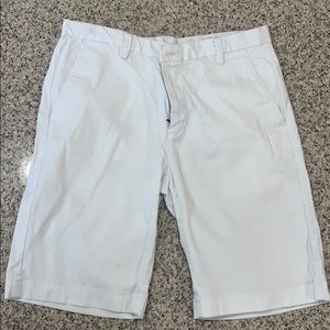 Vineyard vines shorts size 16 boys